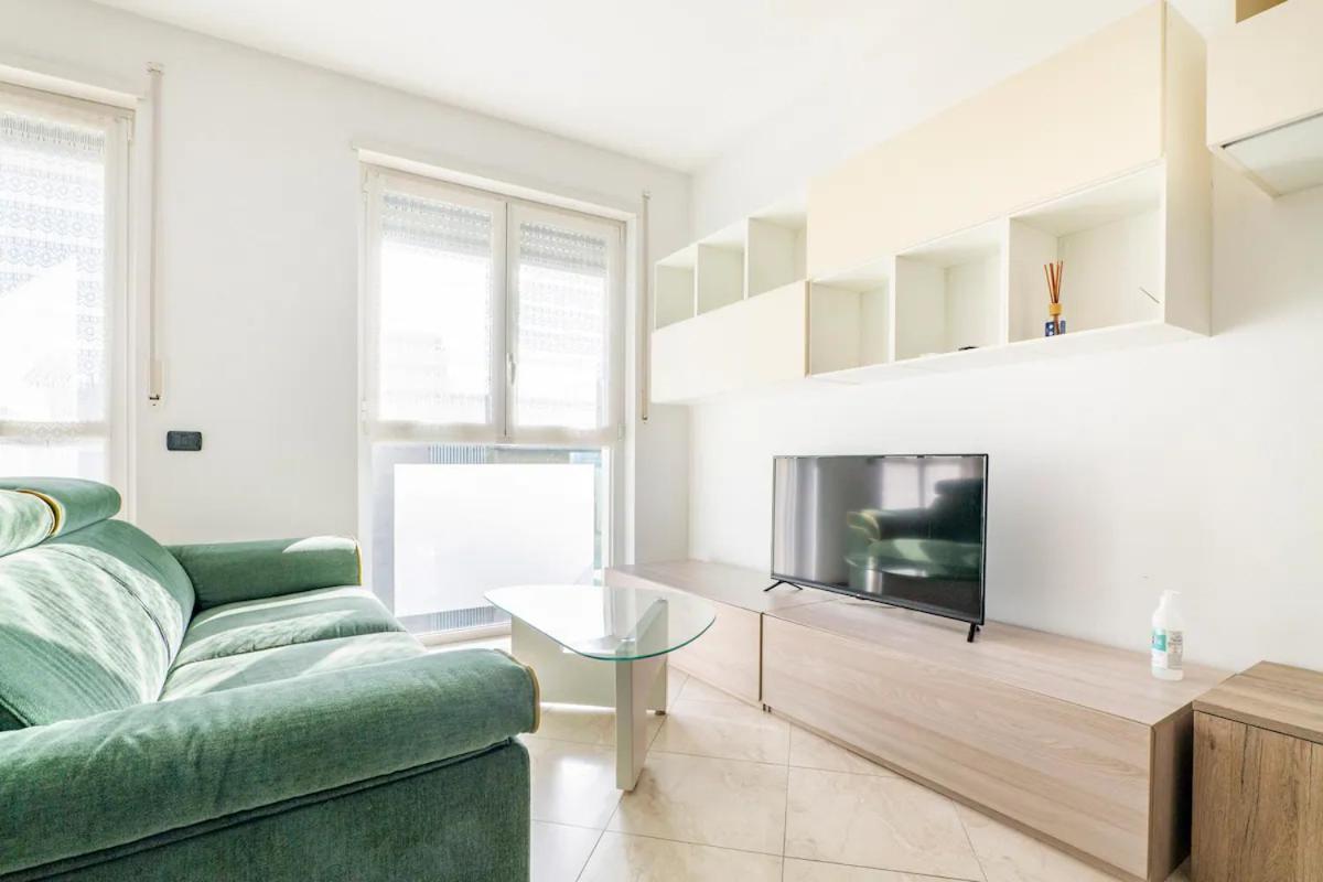 Elegante Bilocale, Zona Centro Lodi Apartment Exterior photo